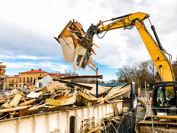 Best Same-Day Junk Removal  in Spring Valley, MN